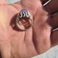 عقیق سوسنی بنفش یمنی. حدود ده گرم