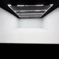 ادیتور عکاس تصویر بردار و هوش مصنوعی وطراح صحنه