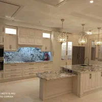 ساخت و نصب تمام مدل های کابینت.کمد ودکورفروشگاه