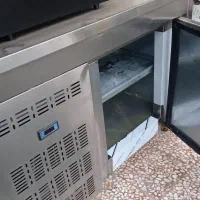 یخچال ویترینی و استیل زیر گریل