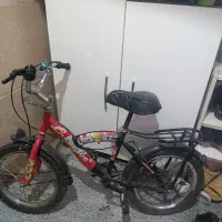 دوچرخه دوازده و هیجده|دوچرخه، اسکیت، اسکوتر|بومهن, |دیوار