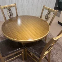 میز غذاخوری ۴ نفره چوبی