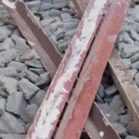 بنشی، درب، وپنجره، درب چوبی