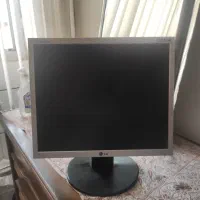 مانیتور  LG تمیز|قطعات و لوازم جانبی رایانه|اراک, |دیوار