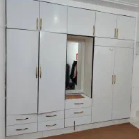 ساخت کابینت درب چوبی تعمیردرب تعمیرکابینت طبقه بند|خدمات پیشه و مهارت|صدرا-فارس, فاز ۱|دیوار