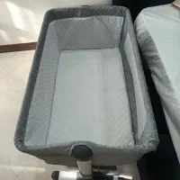 تخت کودک کنار تخت مادر