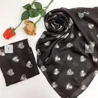 شال مشکی سفید طرح قلب فقط یکی مونده