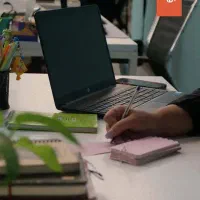 فراخوان استقرار در فضای کار اشتراکی|اجارهٔ دفتر کار، اتاق اداری، مطب|شیراز, آزادگان|دیوار