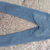 شلوار لی زنانه