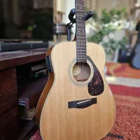 گیتار آکوستیک YAMAHA F370  پیکاپ+ FISHMAN presyse