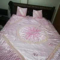 تخت دونفر فلزی کارکرده