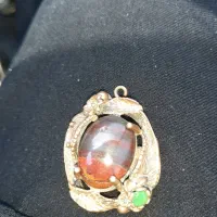 گردنبنده قدیمی زنانه