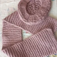 شال و کلاه بافتنی