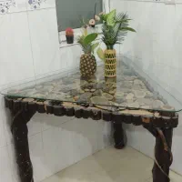 میز جنگلی مثلثی|میز و صندلی غذاخوری|ایلام, |دیوار