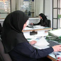 کارمند اداری