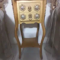 میزتلفن طلایی