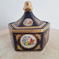 شکلات‌ خوری تمام سورمه‌ای