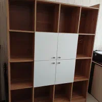 تخت رو طبقه همراه میز ارایش و جاکتابی|تخت و سرویس خواب|تهران, تولید دارو|دیوار