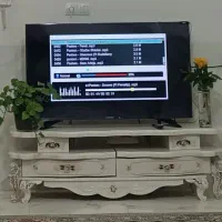 میز تلویزیون در حد نو