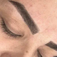 مدل میکروبلیدینگ ابرو