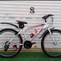 کورس دوچرخه با دوچرخه های تک ستاره