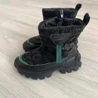 بوت بچگانه سایز ۲۸