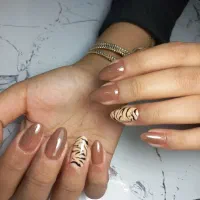 کاشت ناخن تخفیف یلدایی