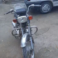 موتور ۱۲۵ سی سی به فروش میرسد
