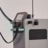 آبدارچی و نیروی خدماتی خانم در کلینیک