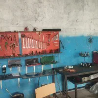 مکانیک خودرو گلدشت