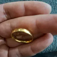 یک عدد حلقه نامزدی گم شده