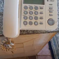 تلفن رو‌میز اصلی