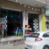مغازه ۵۰ متری بهداشتی با بالکن و سرویس بهداشتی|اجارهٔ مغازه و غرفه|قم, آزادگان|دیوار