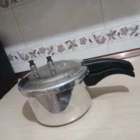 زودپز نو|ظروف پخت‌وپز|قوچان, |دیوار