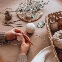 کار در منزل با قلاب