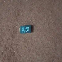 دوعدد فلش 16گیگ ودوعدد رم دوگیگ
