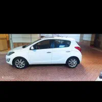 هیوندا i20