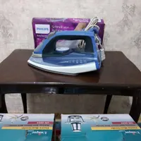 یه عدد اتو بخار فیلیپس 2400 وات مدل GC3722