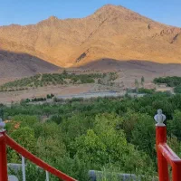 زمین وشنوه ۸۰۰ متر با استخر و سهم آب زیر قیمت فوری