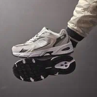 کتونی نیوبالانس پانصد و سی طوسی سفید E