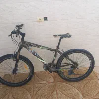 دوچرخه|دوچرخه، اسکیت، اسکوتر|ندوشن, |دیوار