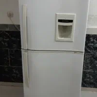 سلام یخچال در حد نو نو سالم سالم