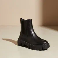 کفش ساقدار نیم بوت کشی و زیپی|کیف، کفش، کمربند|جهرم, |دیوار