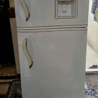 یخچال نیازمند تعمیر