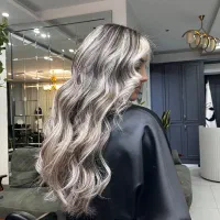 مدل برای رنگ و لایت|خدمات آرایشگری و زیبایی|کوثر, |دیوار
