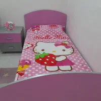 تخت نوجوان و میز عسلی