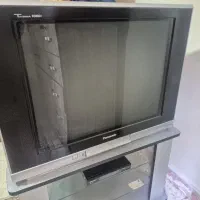 تلویزیون پاناسونیک و دستگاه دیجیتال