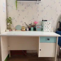 میز تحریر چوبی