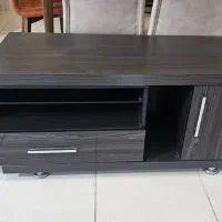 میز تلویزیون  ،در حد  کاملا نو و سالم