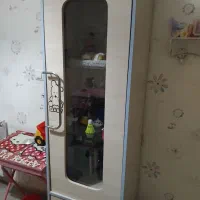ویترین کودک ومیز کامپیوتر وتحریر